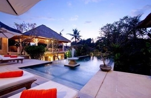 Pererenan Villa | 5BR Getaway Villa Located Near Canggu! - 8Min Drive To Echo & Berawa Beach!