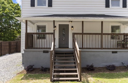 Greenville House | 5BR Group Getaway, Pet-Friendly Ideal for Weddings