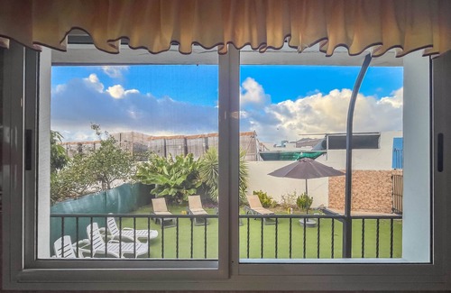 La Aldea de San Nicolas Ski Chalet | 5BR Los Llanos Chalet - Pool & Garden