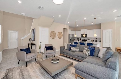 Loughman Villa | 5BR Private Pool Home | Solterra Resort | Near Disney | Sleeps 11