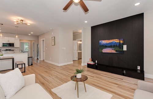 Charlotte House | 5BR Retreat With Hot Tub – Near Uptown & Airport!