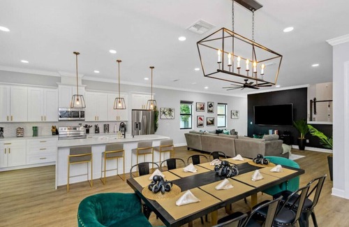 Sun Bay South House | 5BR Serenity Tampa: Pool/Hot tub