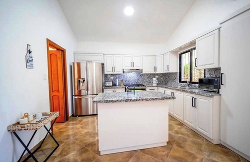 La Esplanada Villa | 5BR Villa: Pool with Waterfall, Perfect for BBQ & Relaxing
