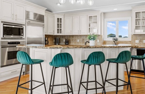 A-Zone House | 5BR w/Pool, Hot Tub, Cabana, Elevator & Game Rm