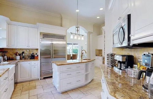 East Fort Lauderdale House | 5BR Waterfront Villa | Pool, Spa & Outdoor Dining