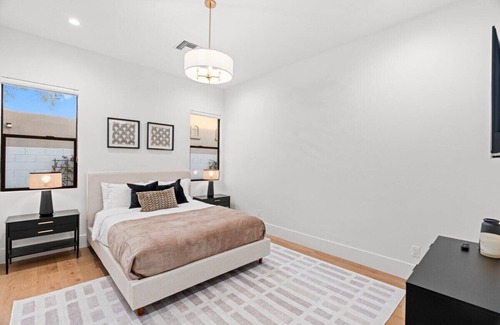 La Tierra Estates House | $5M Lux Estate|5BR w/En-Suites|Pickleball|Pool|Spa