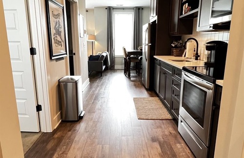 Nashville Condo | 5miles to Downtown-King bed & 2 twins,Elevator,pet friendly