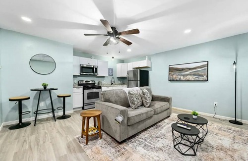 Parker Lane House | 5min Downtown: Foosball, Pingpong, BBQ, Firepit
