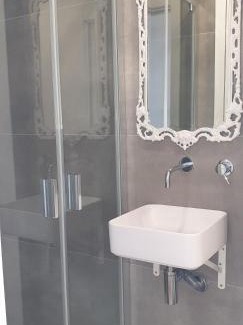 Lumiar Apartment | 5min walk to Subway & 10min drive to Airport