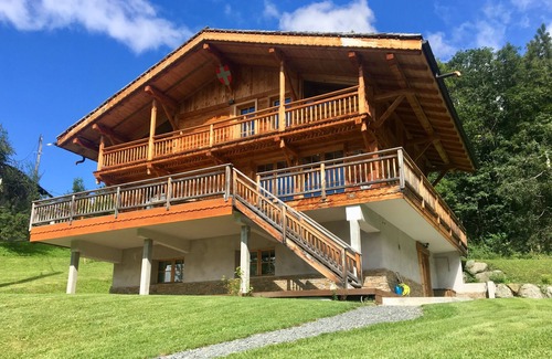 Servoz Ski Chalet | 5star Chamonix Valley luxury chalet breathtaking views of Mt-Blanc for 14 people