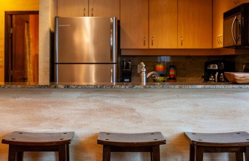Downtown San Diego Condo | 5th Floor Corner Unit Dual Master with City Views and Parking - Pet Friendly