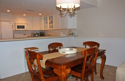 New Smyrna Beach Condo | 5th floor oceanfront three bedroom three bath. Amazing ocean views, 2nd bedroom has full 3rd has twins