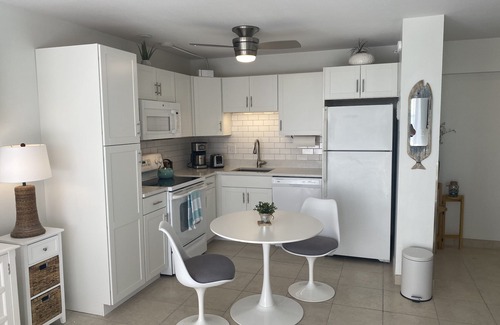 Fort Myers Beach Apartment | 5th Floor Studio at Lovers Key Beach Club Tower