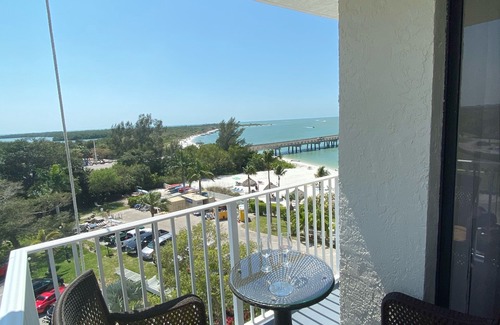 Fort Myers Beach Apartment | 5th Floor Studio at Lovers Key Beach Club Tower