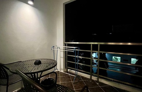Patong Apartment | 6-15 Large 1br 1bath 1 Km Walking To Patong Beach