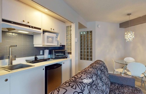Beaupre Condo | 6-308 : Standard Studio - sleeps 4.