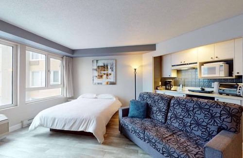 Beaupre Condo | 6-308 : Standard Studio - sleeps 4.