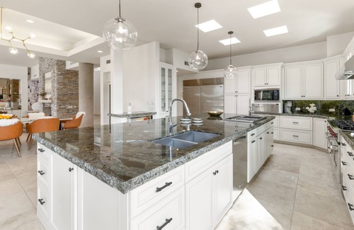 La Quinta House | 6,400+ Square Foot La Quinta Home On PGA Course