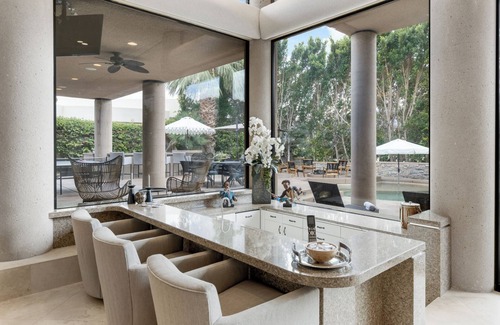 La Quinta House | 6,400+ Square Foot La Quinta Home On PGA Course