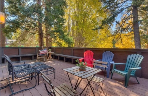 Tahoe Tavern House | 6-8 Miles to Palisades|Alpine|Homewood|Walk to TC