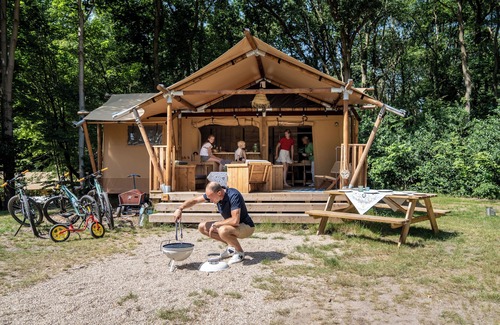 Huizen RV Rental | 6-8-person safari tent in the holiday park Landal Gooise Heide