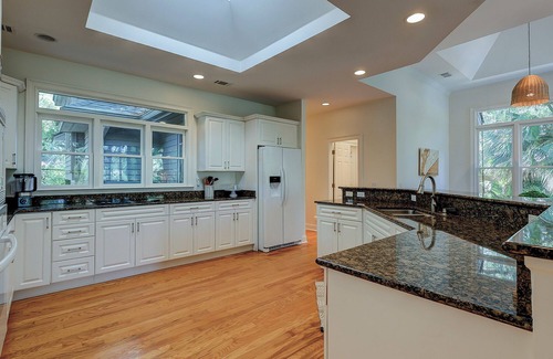 Heritage Woods House | 6 Baynard Cove - Escape to this luxury 5-bedroom Sea Pines home!