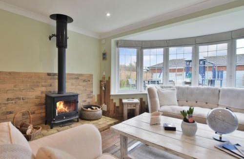 Camber House | 6 Bed in Camber 89037