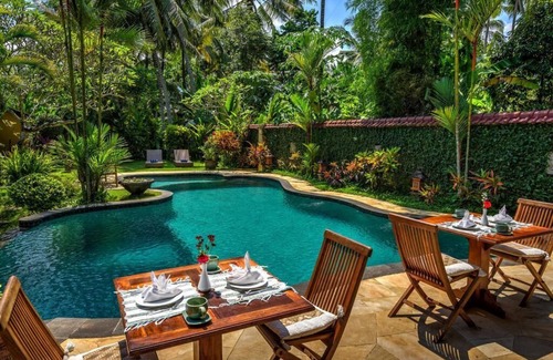 Lodtunduh Villa | 6 Bedrom Pool Vila Nice & Suitable for Family