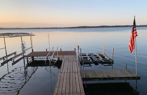 Pelican Rapids Cottage | 6 Bedroom 2 Story Cottage on Big Pelican Lake.