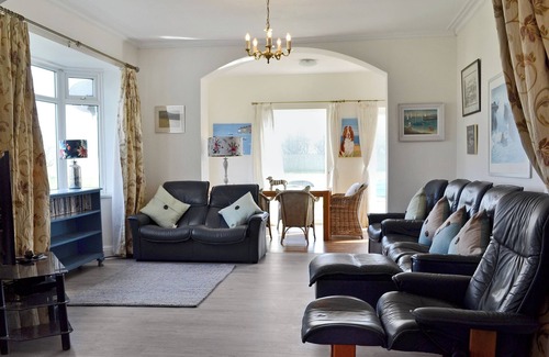 Barmston Cottage | 6 bedroom accommodation in Barmston, near Bridlington