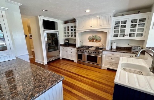 Hyannis House | 6 Bedroom Charmer Close to the Beach RPAM015