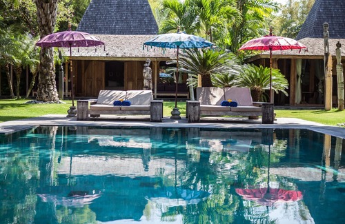 Umalas Villa | 6 Bedroom Ethnic Villa KA Seminyak