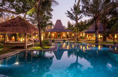 Umalas Villa | 6 Bedroom Ethnic Villa KA Seminyak