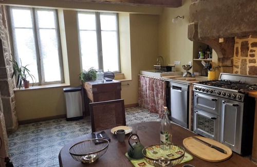 Monthureux-sur-Saone House | 6-bedroom house for up to 15 people