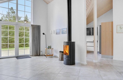 Blavand House | 6 bedroom gorgeous home in Blåvand