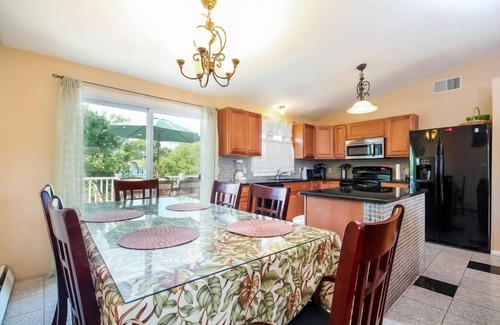 Eastward Look House | 6 Bedroom Home with Central Air in Eastward Look - Walk to Scarborough Beach!