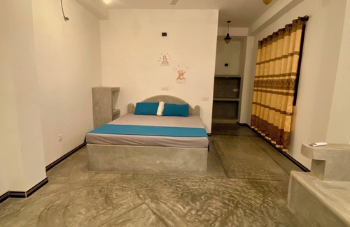 Unawatuna Hotel | 6-bedroom hotel in wonderful Unawatuna with AC and non AC