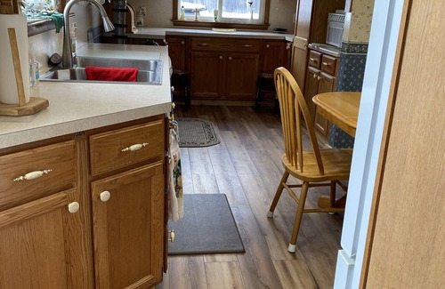 Pellston House | 6 Bedroom House close to Petoskey, Harbor Springs & Mackinaw 350 private acres