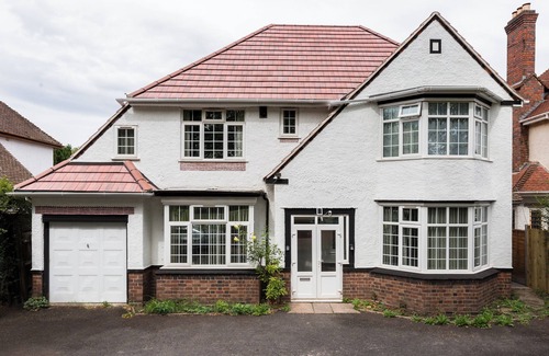 Birmingham House | 6 bedroom house near Edgbaston Stadium