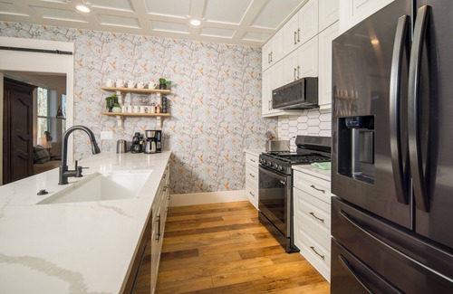 Moravian Falls Ski Chalet | 6-bedroom mountain top chalet with spectacular long range mountain views