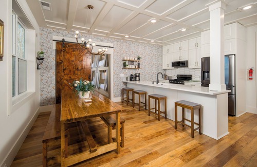 Moravian Falls Ski Chalet | 6-bedroom mountain top chalet with spectacular long range mountain views