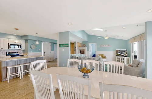 Bethany Beach House | 6 Bedroom Oceanfront House in N. Bethany Beach. Renovated in 2024. Watch video!
