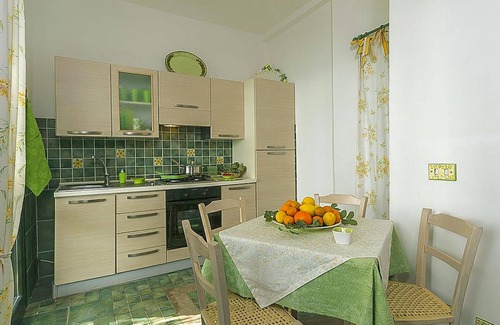 Fontane Bianche House | 6 bedroom pet friendly home in Siracusa