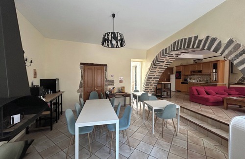 Brioude House | 6 Bedroom Private vacation home in Brioude