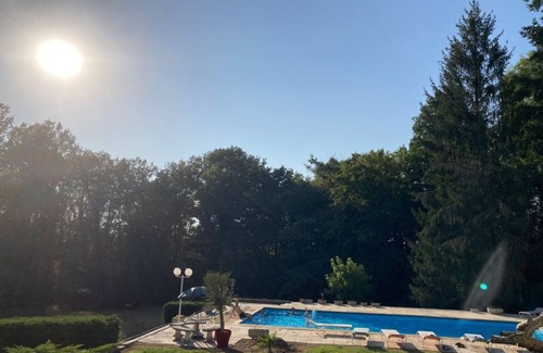 Jars House | 6 Bedroom Private vacation home in Jars