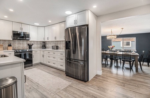 Westminster House | 6-bedroom Retreat - Game + Movie Room - Fire Pit - 15 min to Denver + Boulder