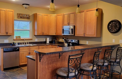 Gravois Mills House | 6-bedroom vacation home just 10 minutes from town.