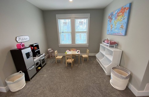 South Haven House | 6-bedroom vacation home just a 5-minute walk to Lake Michigan