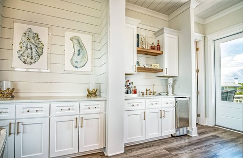 Bald Head Island House | 6 bedrooms, 2 fridges, 2 dishwashers, lots of custom amenities & both clubs!