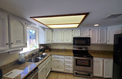 Page House | 6 Bedrooms + 6 Bathrooms + 3 Dining + 2 Living Room + 2 Porch + 6+ Parking space